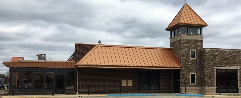 Laurel Mall Land portefeuille de 2 propriétés à vendre sur LoopNet.ca - Photo du bâtiment - Image 3 de 7