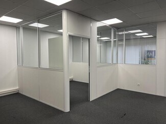 Plus de détails pour 66 Rue Des Vanesses, Villepinte - Bureau, Local d'activités à louer