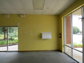 1084-1114 GA Highway 96, Kathleen, GA for lease Interior Photo- Image 2 of 7