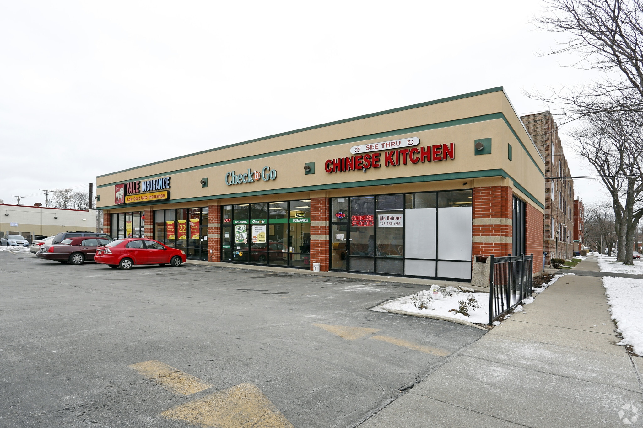 8357 S Cottage Grove Ave, Chicago, IL for lease Primary Photo- Image 1 of 5