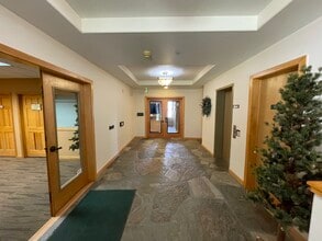 937 Tahoe Blvd, Incline Village, NV à louer Hall d’entrée- Image 1 de 12