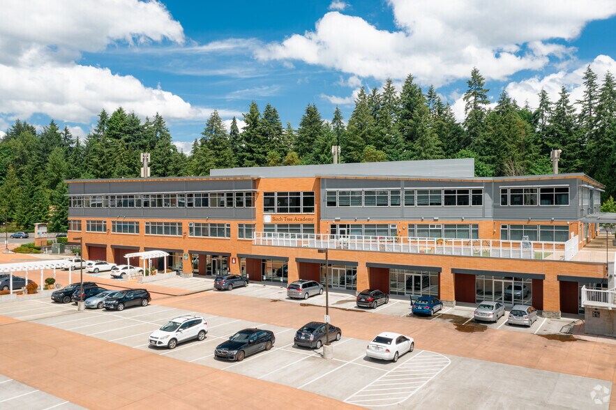 655 156th Ave SE, Bellevue, WA à louer - Photo du bâtiment - Image 2 de 14