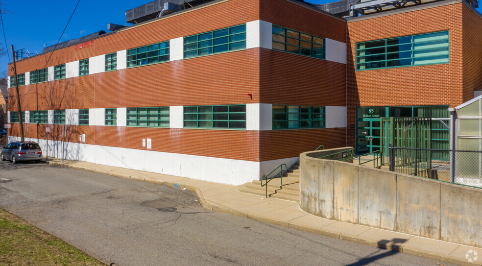 85 Bolton St, Cambridge, MA for lease - Building Photo - Image 1 of 12