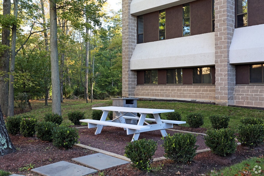 714 N Bethlehem Pike, Lower Gwynedd, PA for sale - Building Photo - Image 3 of 3