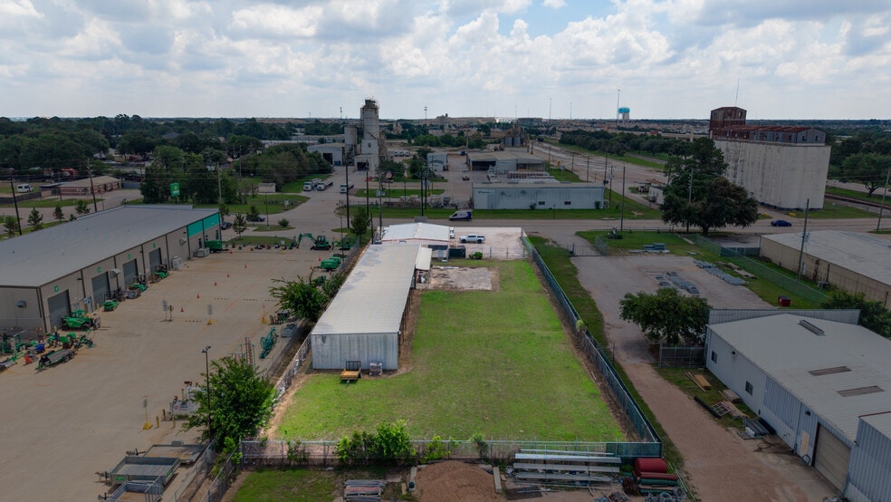 1011 Katyland Dr, Katy, TX for sale - Building Photo - Image 2 of 7