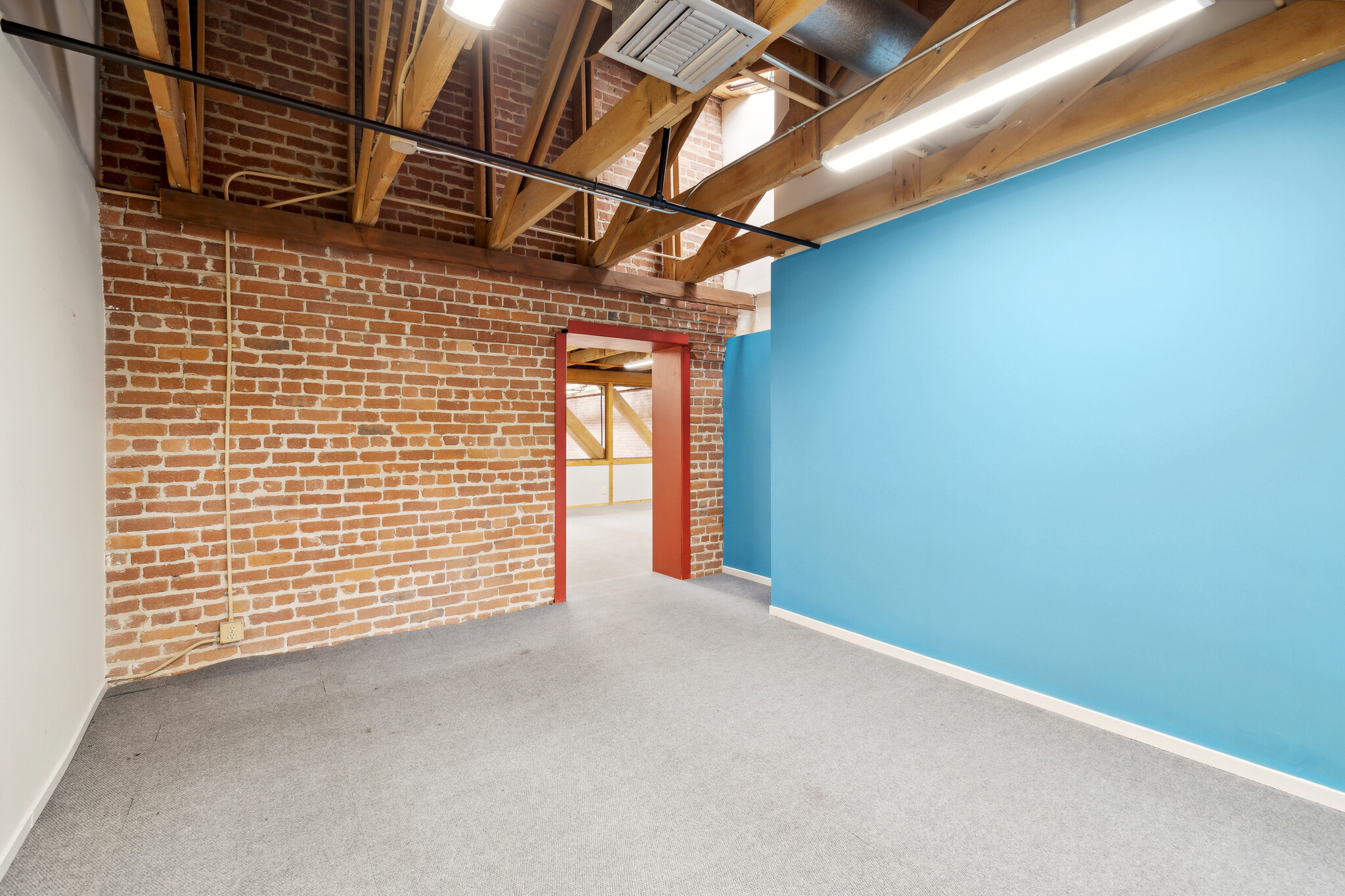 350 Townsend St, San Francisco, CA for lease Interior Photo- Image 1 of 2