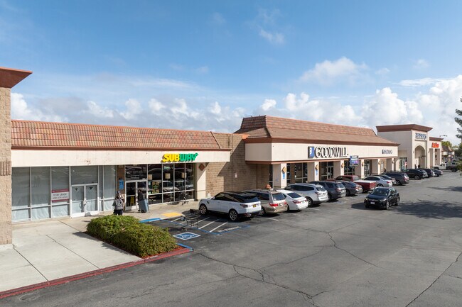 Plus de détails pour 815-905 1st St, Gilroy, CA - Commerce de détail à louer