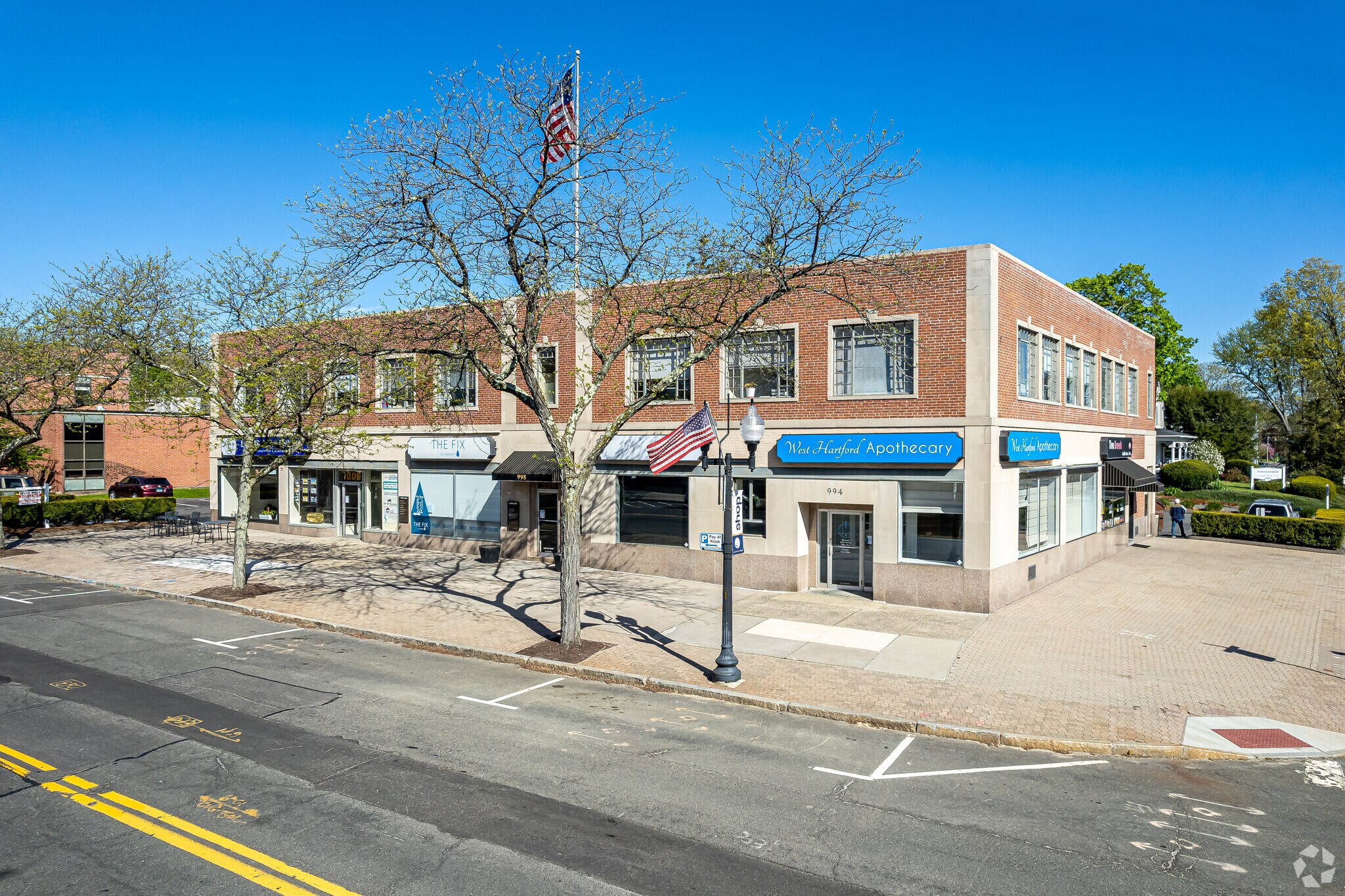 994-1000 Farmington Ave, West Hartford, CT for lease Primary Photo- Image 1 of 10