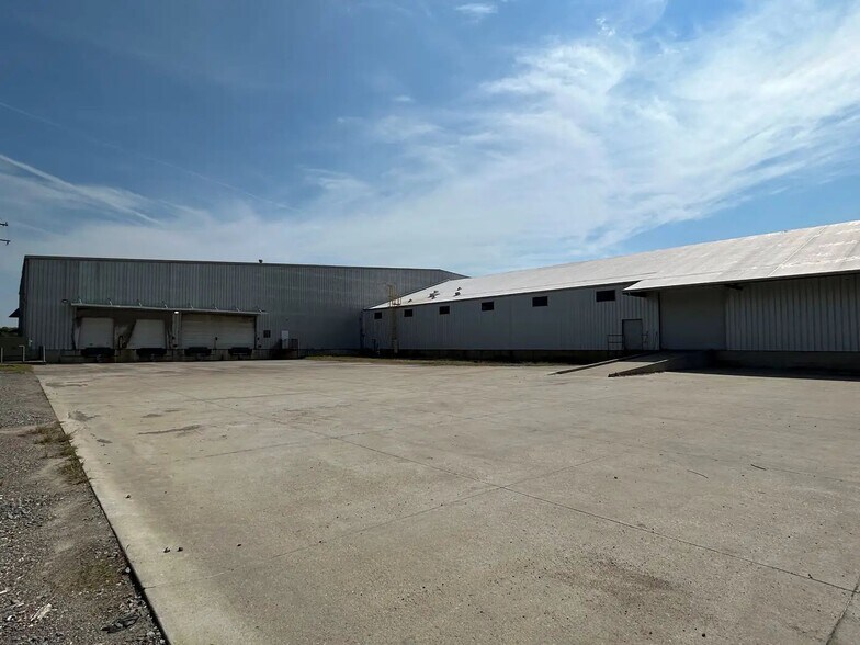 2929 Louisville Ave, Monroe, LA à louer - Photo du bâtiment - Image 3 de 6