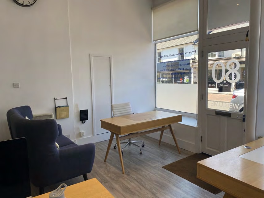 80 Camden Rd, Tunbridge Wells for lease Interior Photo- Image 1 of 4