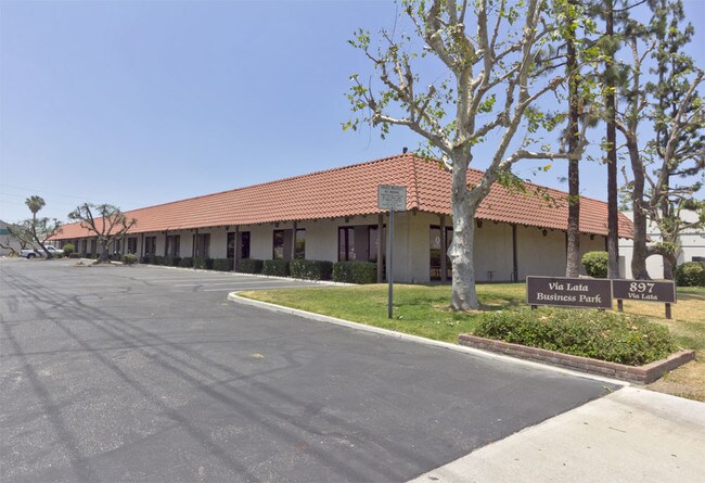 Plus de détails pour 897 Via Lata, Colton, CA - Industriel à louer