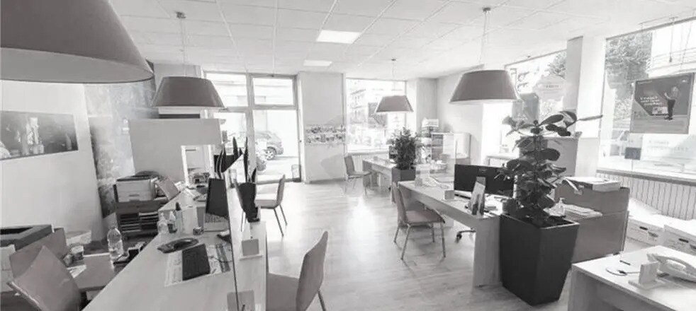 Office in Villefranche-sur-Saône for lease - Interior Photo - Image 1 of 4