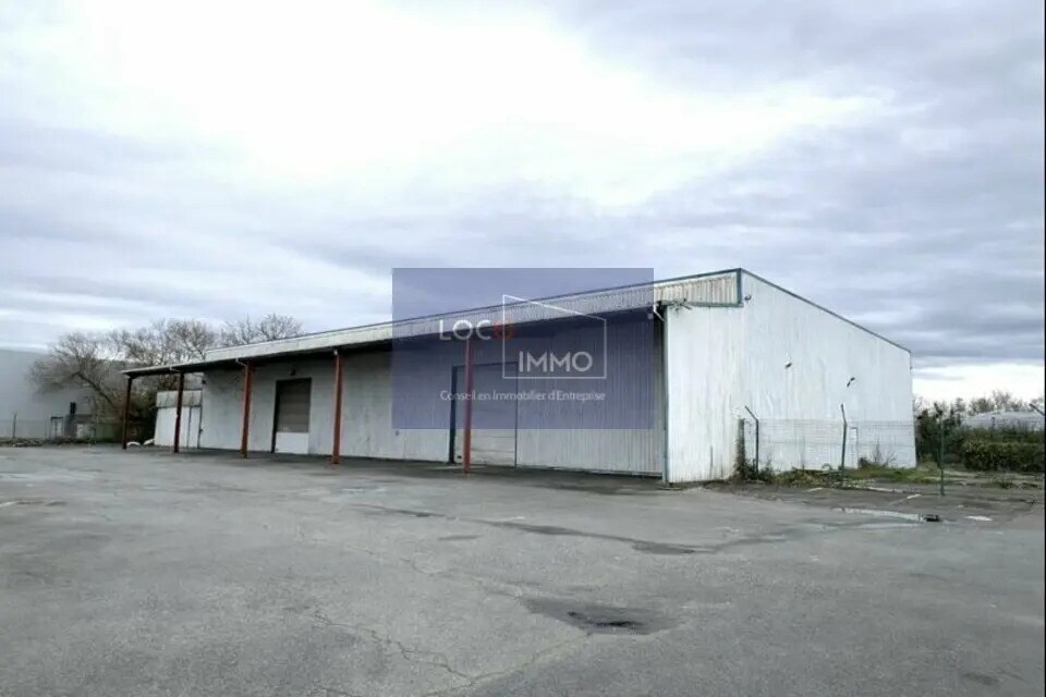 Office in Le Haillan for lease Building Photo- Image 1 of 12