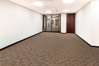 1200 Shermer Rd, Northbrook, IL à louer Photo intérieure- Image 2 de 5