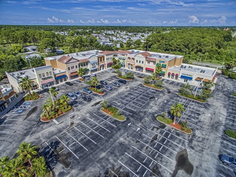 14800 Tamiami Trl, North Port, FL for lease - Building Photo - Image 3 of 11