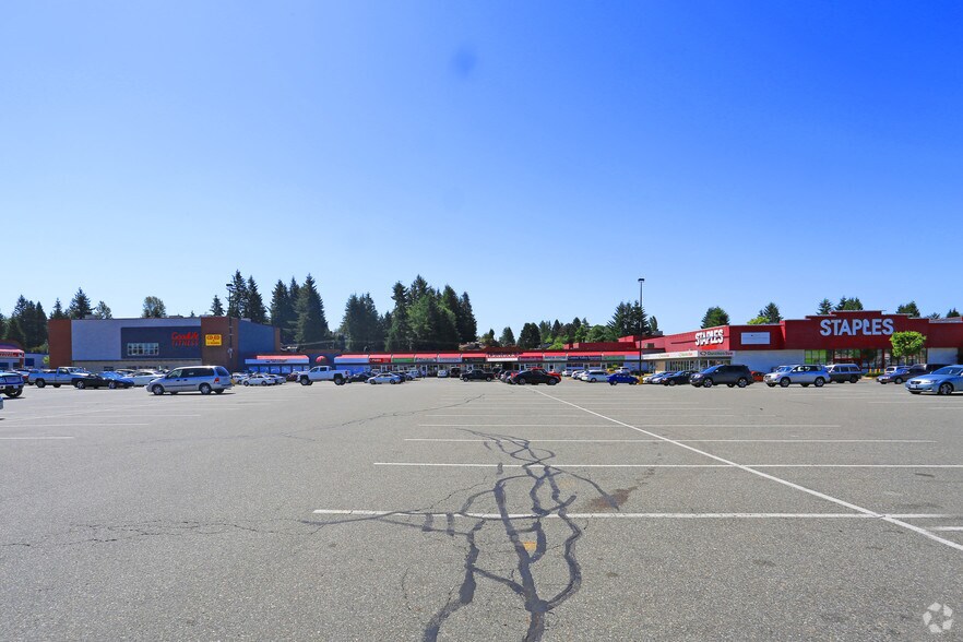32500 S Fraser Way, Abbotsford, BC à louer - Photo du bâtiment - Image 3 de 8
