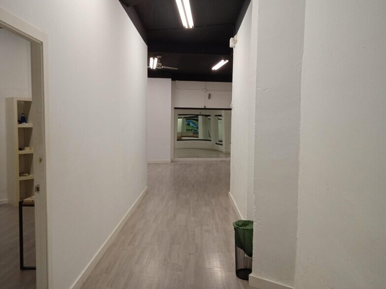 Commerce de détail dans Córdoba, Córdoba à vendre - Photo du bâtiment - Image 3 de 13