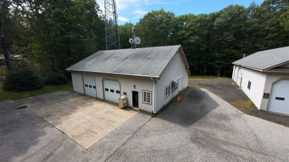 1050 Buckley Hwy, Union, CT à vendre - Photo du bâtiment - Image 2 de 13