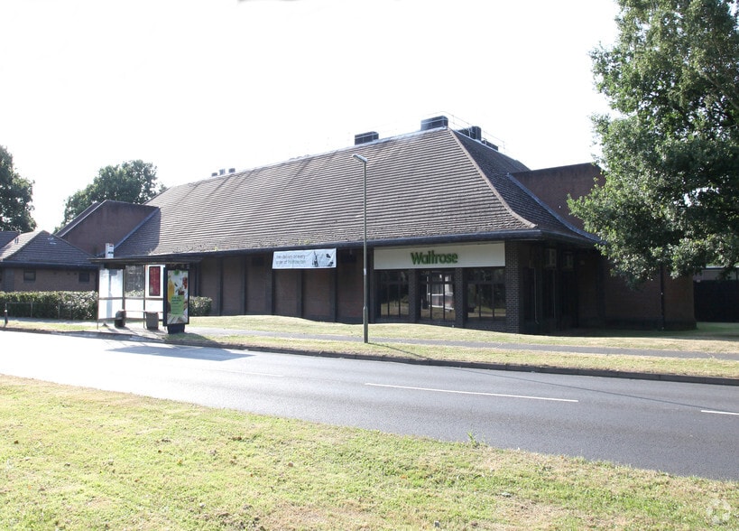 Denton Way, Woking for sale - Building Photo - Image 3 of 3