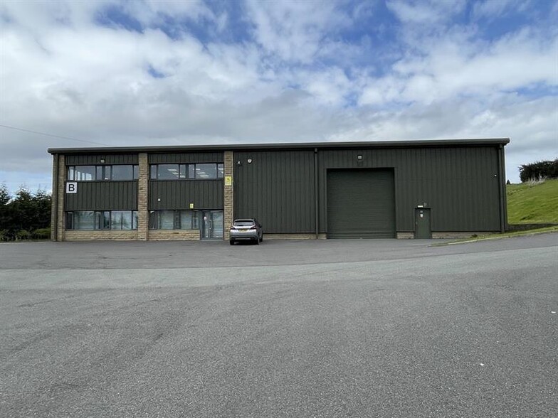 Wainstalls Rd, Halifax for lease - Building Photo - Image 1 of 2