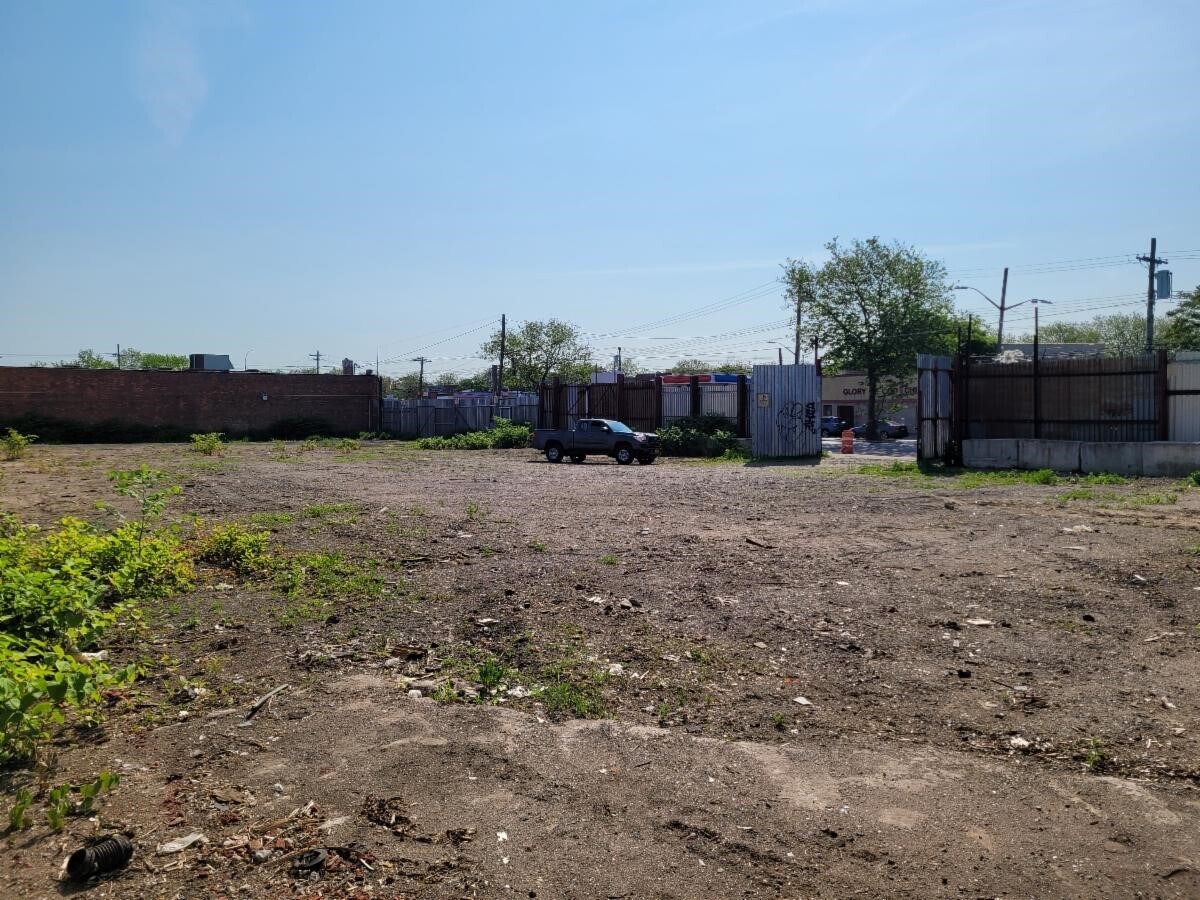 5901 Foster Ave, Brooklyn, NY for lease Building Photo- Image 1 of 4