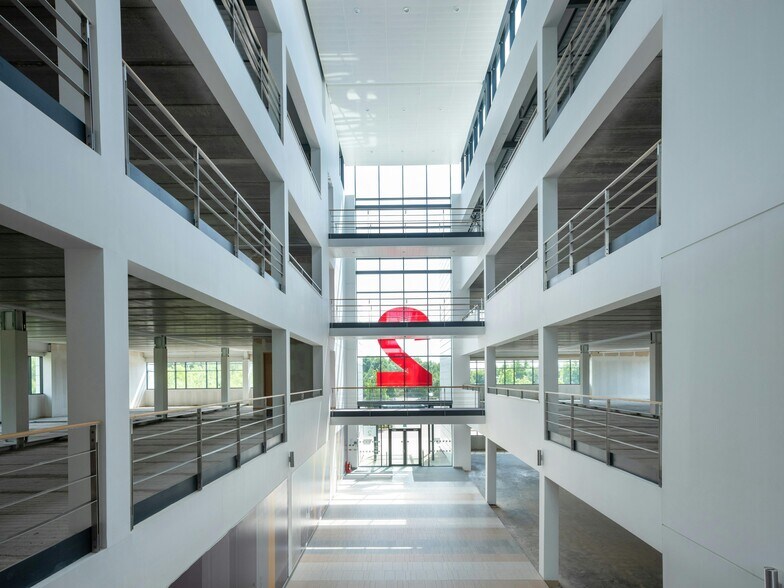 Parklands Ave, Holytown à louer - Photo du bâtiment - Image 3 de 9