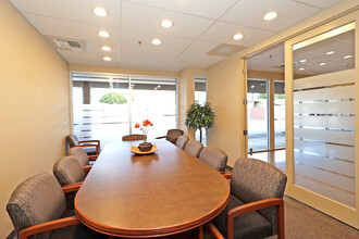 44530 San Pablo Ave, Palm Desert, CA for lease Interior Photo- Image 2 of 8