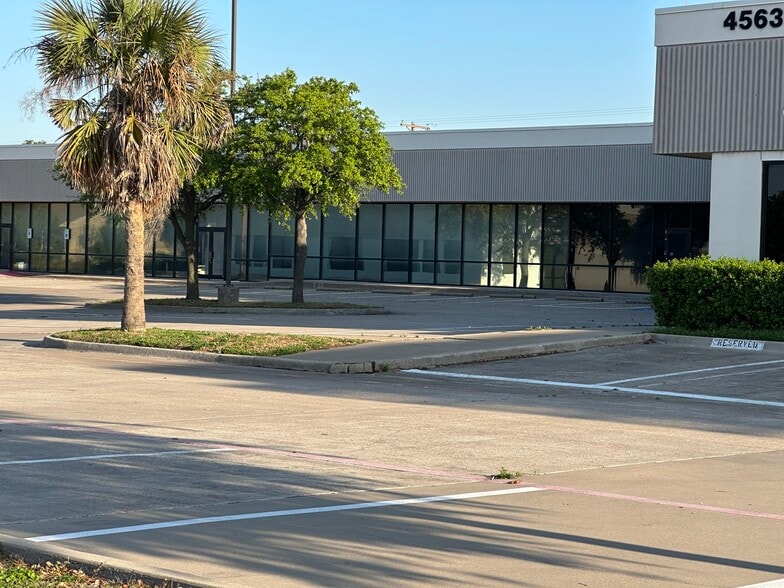 4563 W Walnut St, Garland, TX for lease - Building Photo - Image 2 of 8