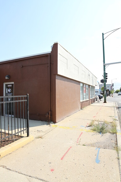 3455 S Ashland Ave, Chicago, IL à vendre - Photo principale - Image 1 de 1