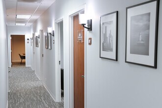 2325 Dean St, St Charles, IL for lease Interior Photo- Image 2 of 9