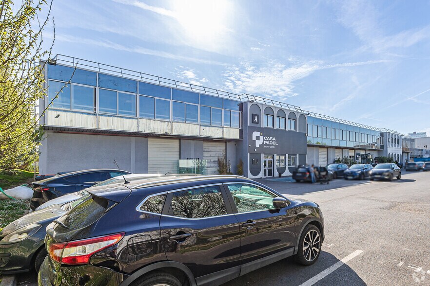 103 Rue Charles Michels, Saint-Denis à louer - Photo du bâtiment - Image 2 de 2