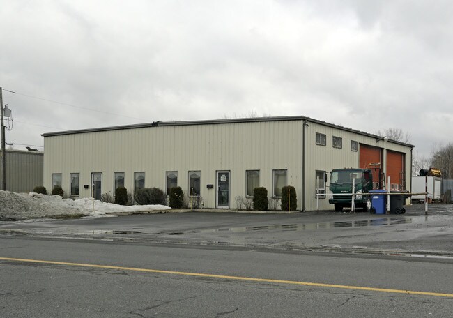 Plus de détails pour 2057-2059 Boul Industriel, Chambly, QC - Industriel à vendre