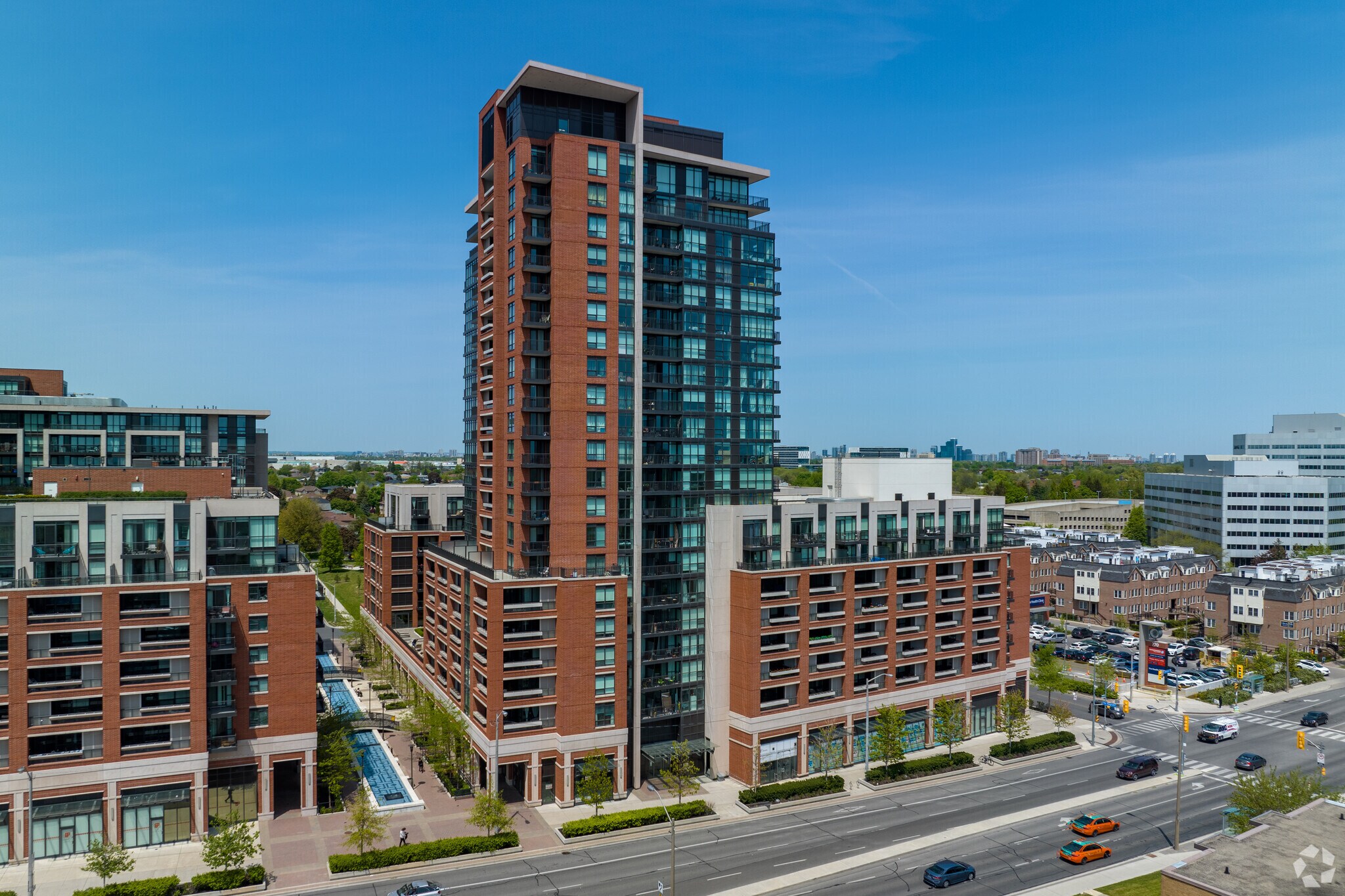 800 Lawrence Ave W, Toronto, ON for sale Primary Photo- Image 1 of 1