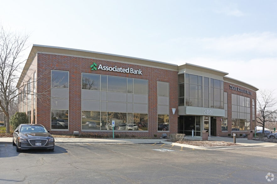 2001 Larkin Ave, Elgin, IL for lease - Building Photo - Image 1 of 2