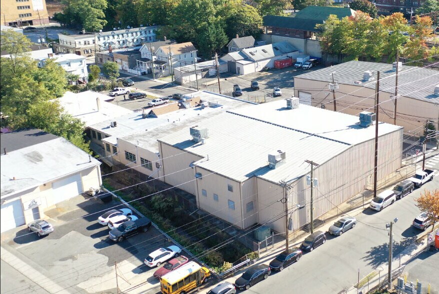 363-367 S Jefferson St, Orange, NJ à vendre - Photo du bâtiment - Image 2 de 4
