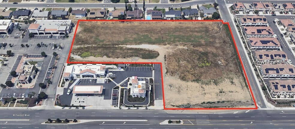 1100 W Foothill Blvd, Rialto, CA à vendre - Photo du bâtiment - Image 1 de 3