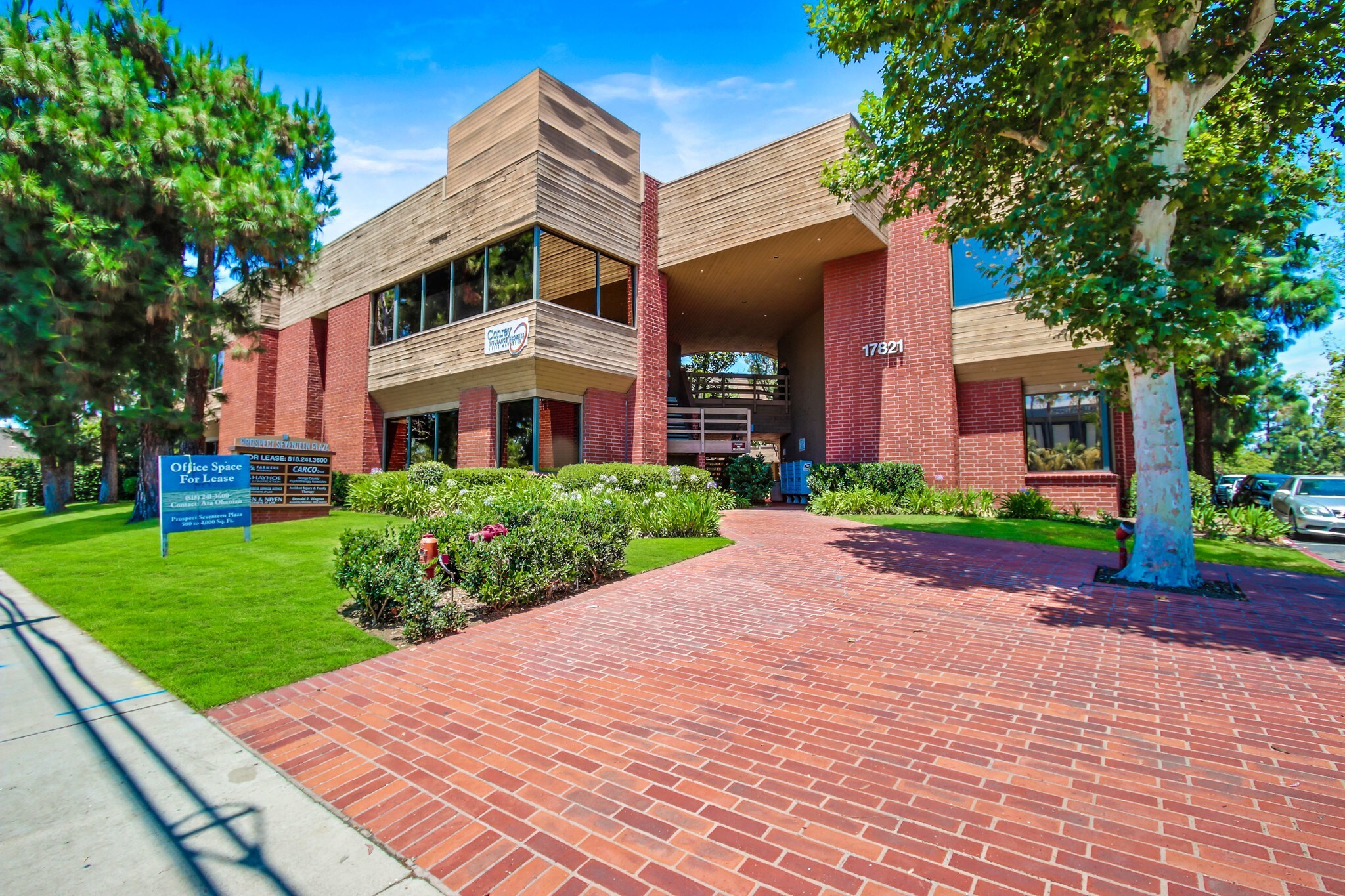 17821 E 17th St, Tustin, CA for lease Primary Photo- Image 1 of 15