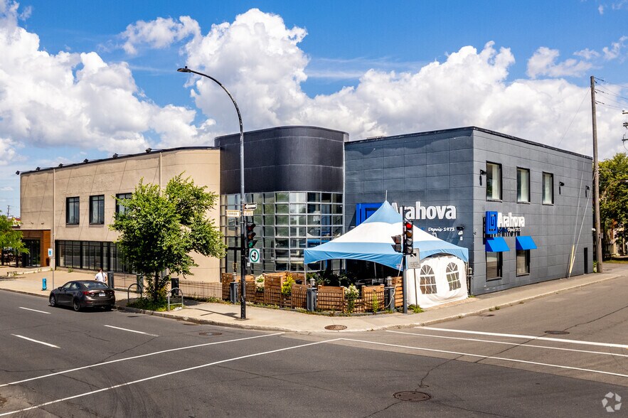 7965-7977 Boul Décarie, Montréal, QC à vendre - Photo principale - Image 1 de 1