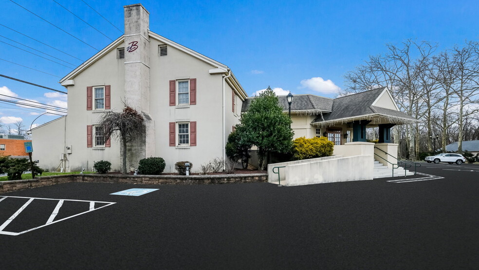 1373 Easton Rd, Warrington, PA for lease - Building Photo - Image 3 of 54