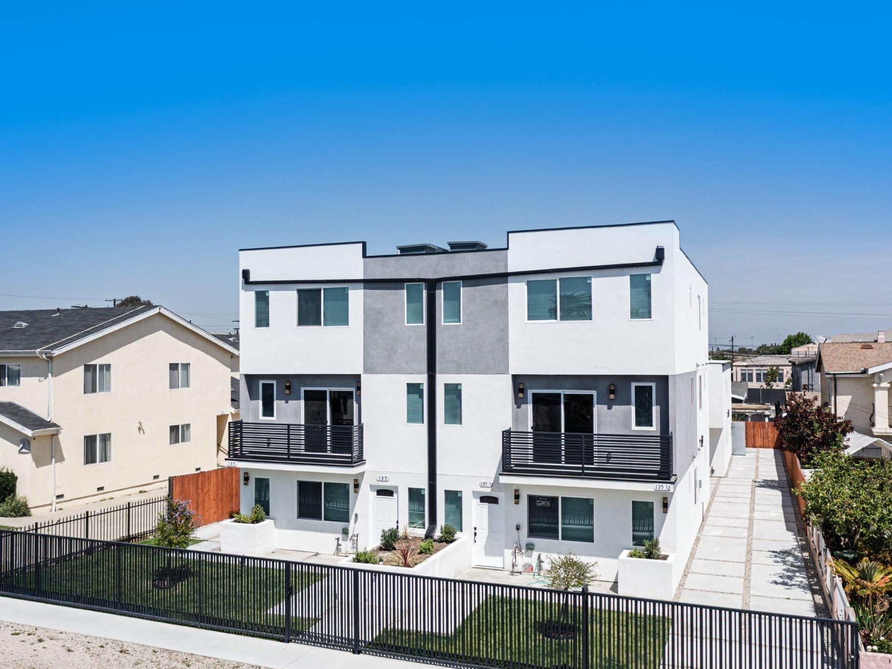137 E 119th St, Los Angeles, CA for sale Primary Photo- Image 1 of 8