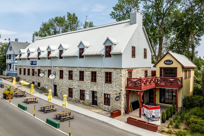 Plus de détails pour 275 Boul Des Braves, Terrebonne, QC - Bureau à vendre