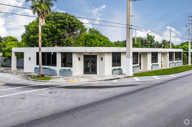 Plus de détails pour 4200 - 4204 NW 2nd Ave, Miami, FL - Vente au détail à vendre