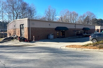 616 Indeneer Dr, Kernersville, NC for lease Building Photo- Image 1 of 1