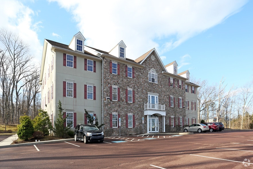 3254 Ridge Pike, Limerick, PA for lease - Primary Photo - Image 1 of 7