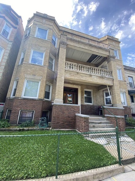 1233 W Foster Ave, Chicago, IL for sale - Primary Photo - Image 1 of 1