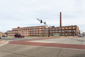 Plus de détails pour 101 E Maple St, North Canton, OH - Bureau, Industriel à louer