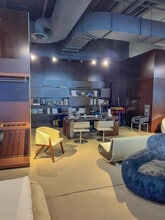 1011 9th Ave SE, Calgary, AB à louer Photo du bâtiment- Image 2 de 13