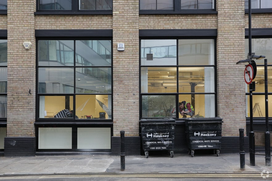 Leonard Circ, London for lease - Building Photo - Image 3 of 99