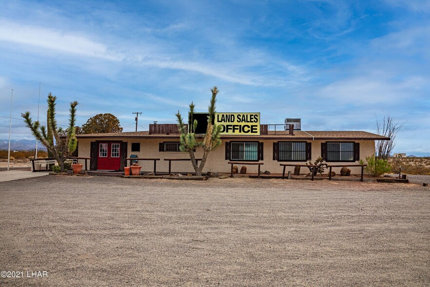 12470 Frontage Rd, Yucca, AZ for sale - Primary Photo - Image 1 of 1