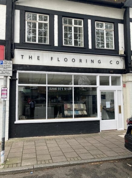 257 Coombe Ln, London for lease - Primary Photo - Image 1 of 1